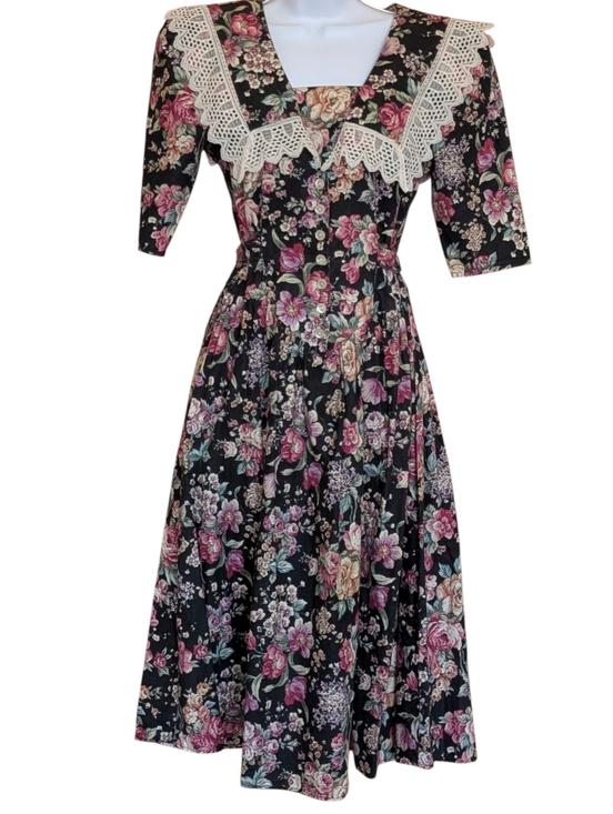 Vintage Dresses & Skirts - Vintage Robin Gayle Black Floral Midi Dress with Lace Trim Size 5 Cottagecore 80